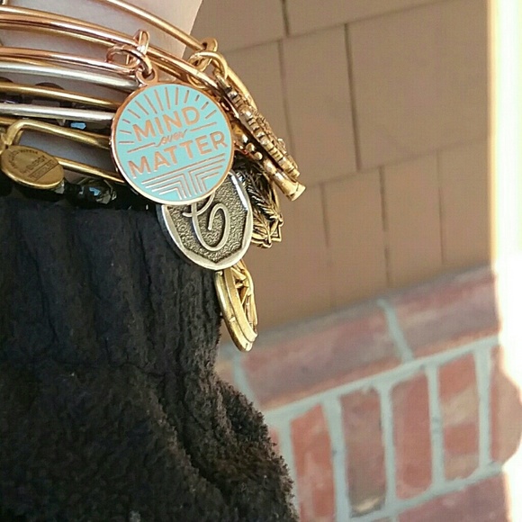 Meet your Posher, Chelsey - Picture 1 of 1